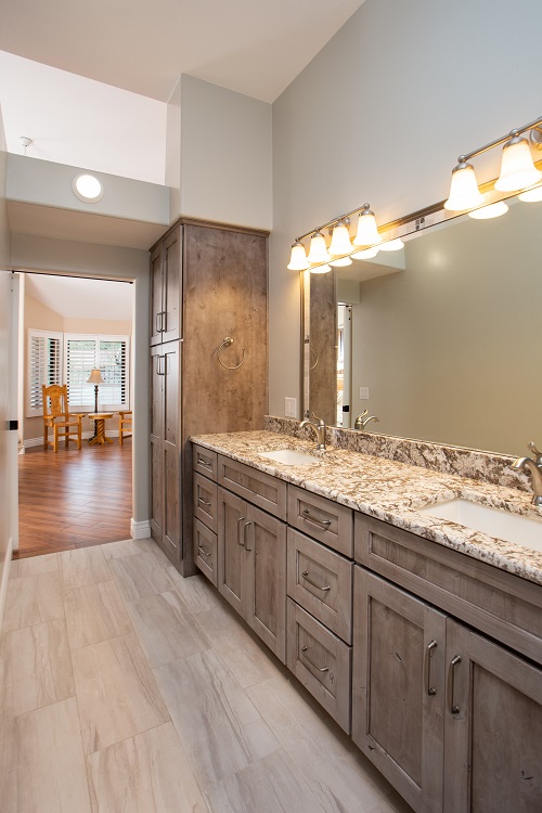 Ventana Canyon bathroom